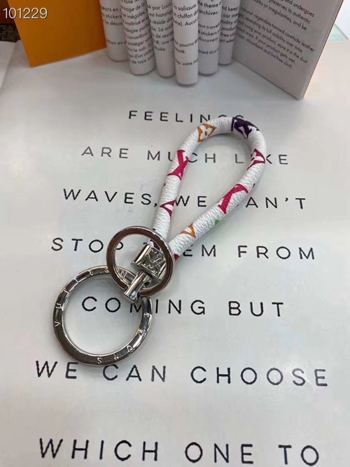 ブランドキーホルダー背面デザイン